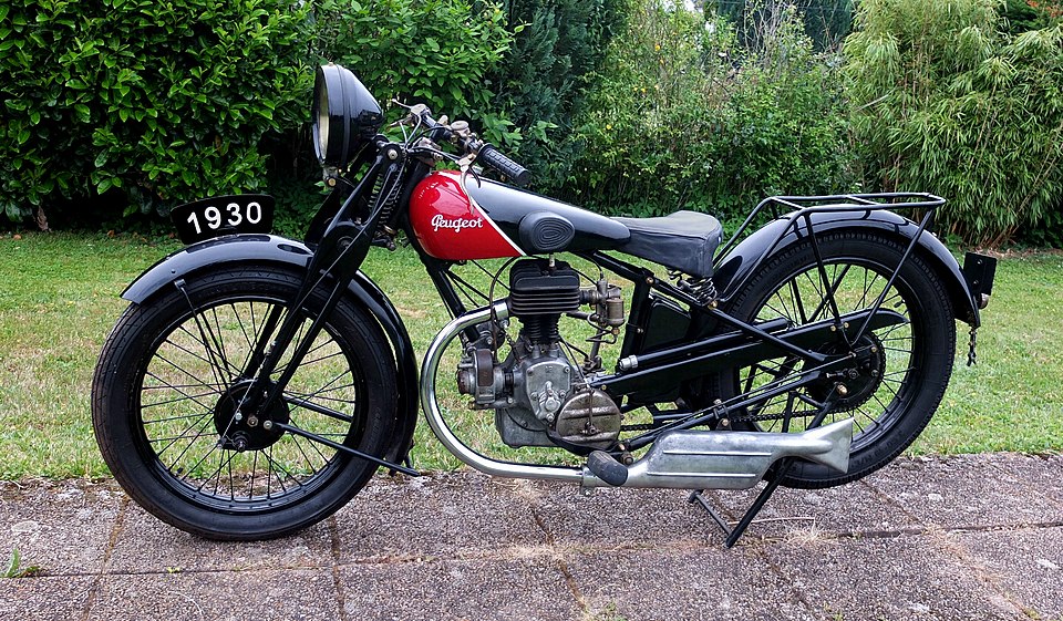 年代別で探す|1920〜1990年代クラシックバイク | ヨーロッパ旧車 | Motomochi 年代別 クラシックバイク 1930年代 ヨーロッパ製ツーリング 強化フレーム